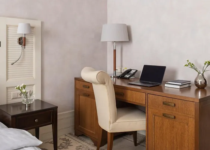 Ribas Duke Boutique Odessza